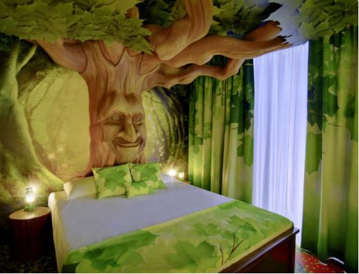 Decoración integral y fantasía para un hotel temático